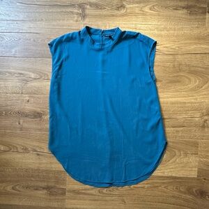 Eileen Fisher 100% Silk Sleeveless Blouse Medium Blue